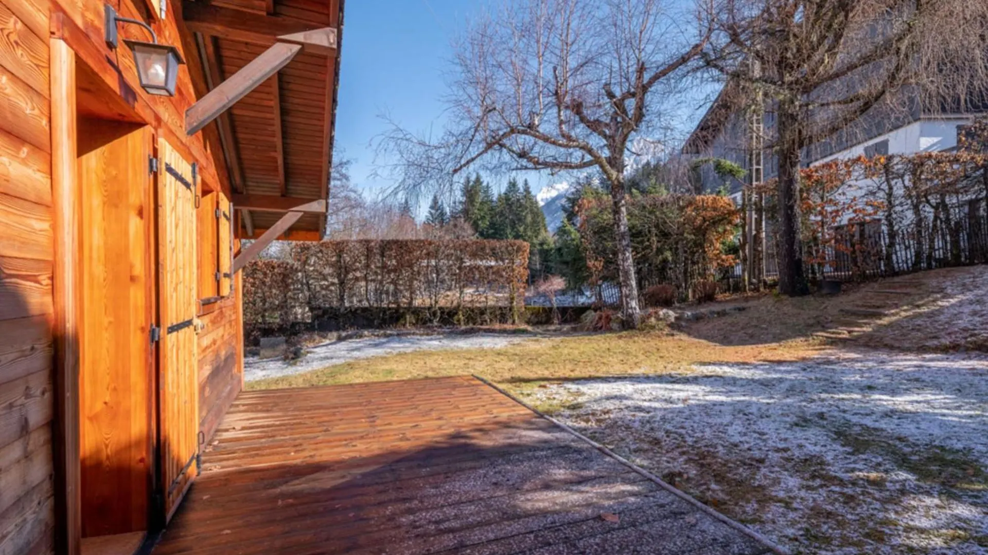 Charming Small Chalet With Aiguille Du Midi View 霞慕尼